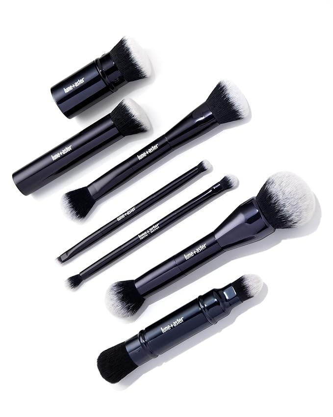 Lune+Aster Kabuki Brush |Retractable, Lightweight, High Performance Kabuki Brush. Densely-Packed, Flat, Vegan Bristles.