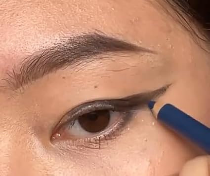 Gabriel Cosmetics Classic Eyeliner (Charcoal), Natural Eye Liner, Paraben Free, Vegan, Gluten-free, Cruelty- free, Non GMO, long lasting, Infused with Jojoba Seed Oil, Super Smooth, 0.04 oz.
