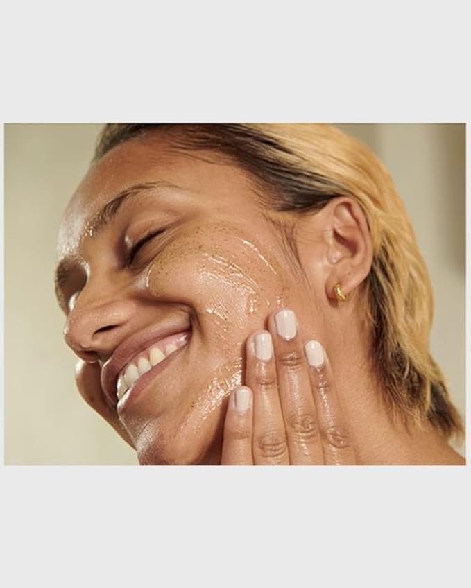 The Body Shop Seaweed Exfoliating Cleanser, For Oily and Combination Skin, Vegan, 4.2 Fl Oz