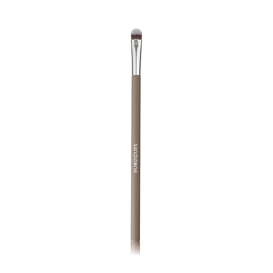 Sandstone Scandinavia Eyeshadow Brush – Precision Makeup Brush for Smooth Color Application – Ultra-Soft Vegan Bristles – Cruelty-Free