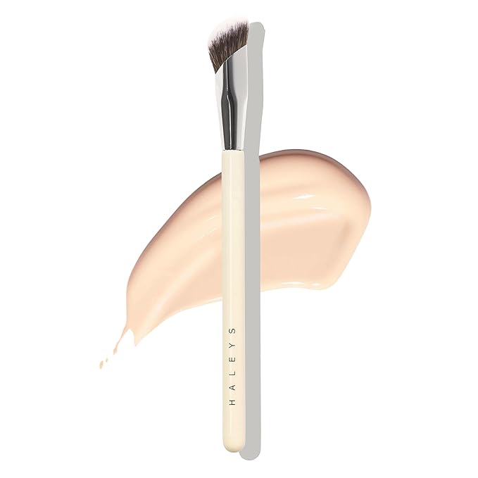 HALEYS Beauty Concealer Makeup Brush for Under Eye & Face Makeup, Precision Flat Brush for Cream, Liquid & Powder Make Up, Seamless Blending, Targets Under Eyes and Blemishes, Vegan & Cruelty Free
