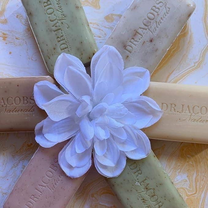 Dr Jacobs Naturals, Triple Milled Loofah Exfoliating Castile Bar Soap (Pack of 6) - Free of Parabens, Sulfates, Synthetics, Gltuen and GMO (Luscious Lavender)