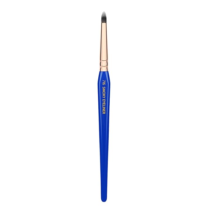 Bdellium Tools Professional Makeup Brush - Golden Triangle 716 Smoky Eyeliner - With All Vegan and Soft Synthetic Fibers, For Thick Lining (Blue, 1pc)