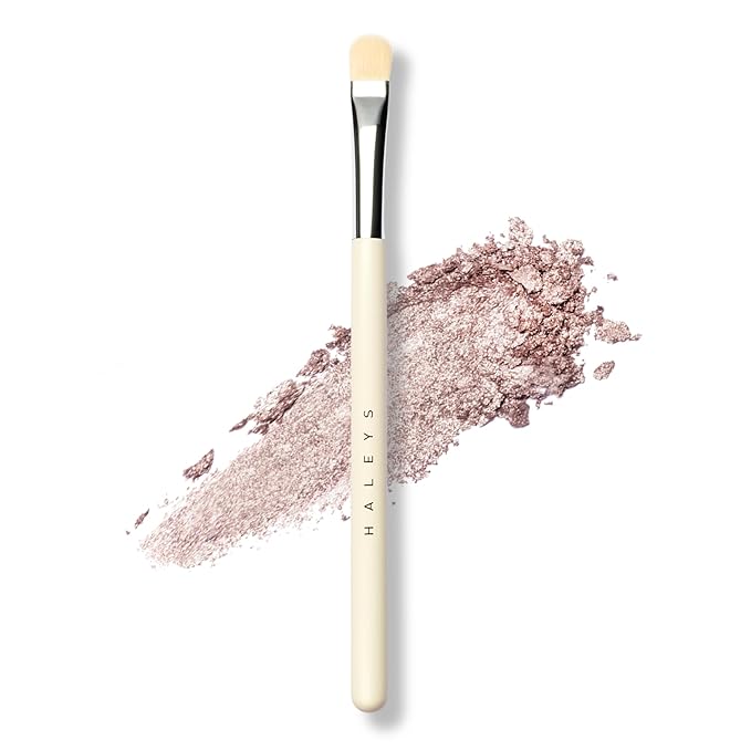 HALEYS Beauty Lid Brush, Medium, Flat & Tapered Eyeshadow Make Up Brush for Cream & Powder, Blending Tool for Eye Makeup, Makeup Brushes Essential, Vegan & Cruelty Free