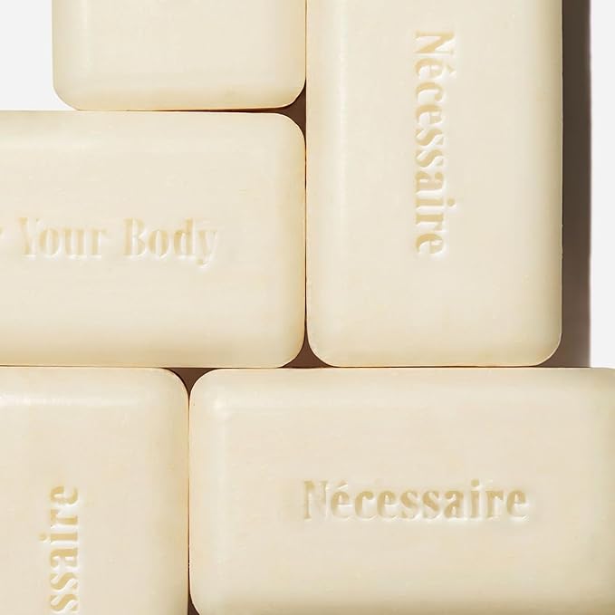 Nécessaire The Body Exfoliant Bar. 2% Physical Exfoliant. 5 Ceramides. Niacinamide. Smooth KP, Rough Patches, Ingrown Hairs. Fragrance-Free. 140 g / 5 oz