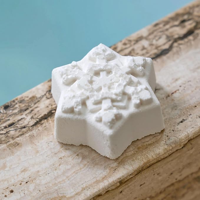 LA SALT CO Snowflake Crystal Bath Bomb - Sweater Weather, Aromatherapy for Bath or Shower Steamer, All-Natural, Handmade, Vegan (Snowflake Pattern Will Vary - Single)