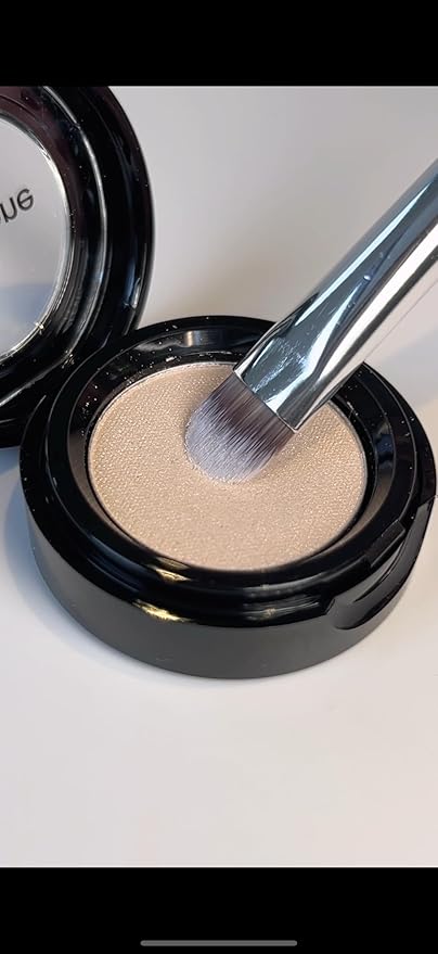 Sandstone Scandinavia Eyeshadow Brush – Precision Makeup Brush for Smooth Color Application – Ultra-Soft Vegan Bristles – Cruelty-Free