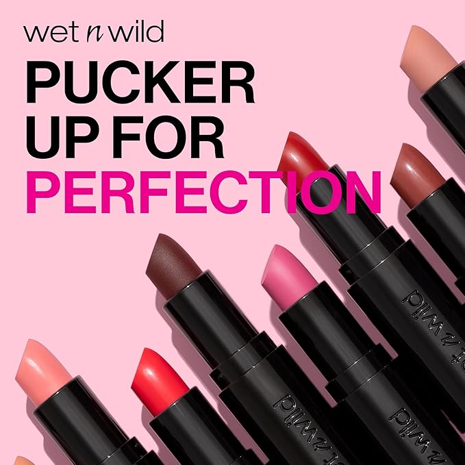 wet n wild Mega Last Matte Lip Color, Semi Matte Hyaluronic Acid Infused, Long Lasting Full Coverage for a Nourishing Pout, Cruelty-Free & Vegan - Stoplight Red