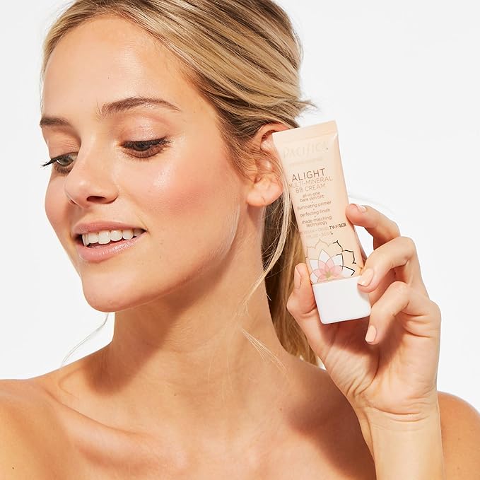 Pacifica Alight Multi-Mineral BB Cream Medium – Hydrating Tinted Moisturizer & Primer, Sheer Natural Foundation Coverage, Vegan & Cruelty-Free, 1 fl oz