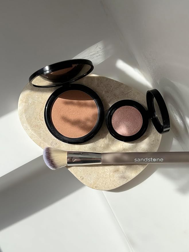 Sandstone Scandinavia Blush Brush – Soft Makeup Brush for Even, Natural Color Application – Ultra-Soft Vegan Bristles – Cruelty-Free
