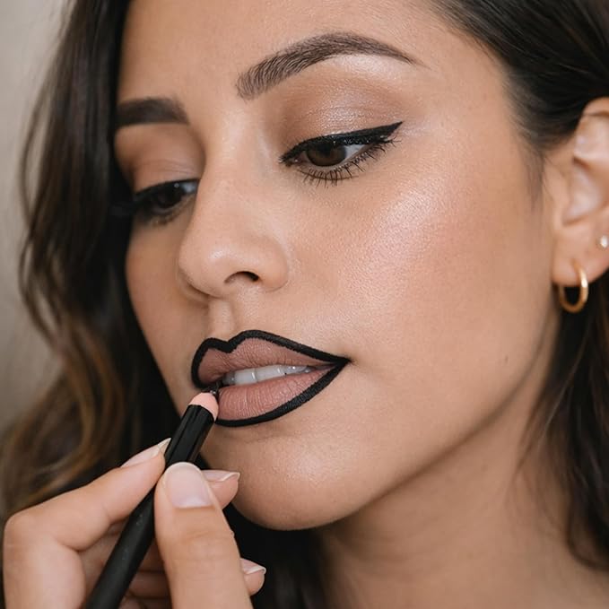 Mynena Black Creamy Matte Waterproof Lip Liner | Long Lasting Transfer-Proof | Sharpenable | Blendable Pencil for Defined Lips