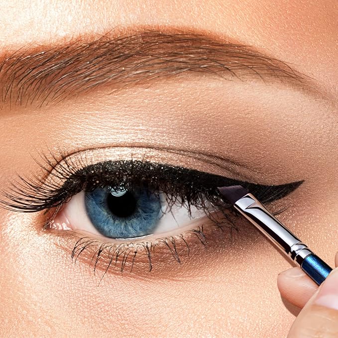 Eyeliner Brush Fine Angled - PRO Precision Gel Eye Liner Makeup Brush -Ultra Thin Slanted Flat Angle - Premium Cruelty Free Synthetic Bristles (E835 Blue)