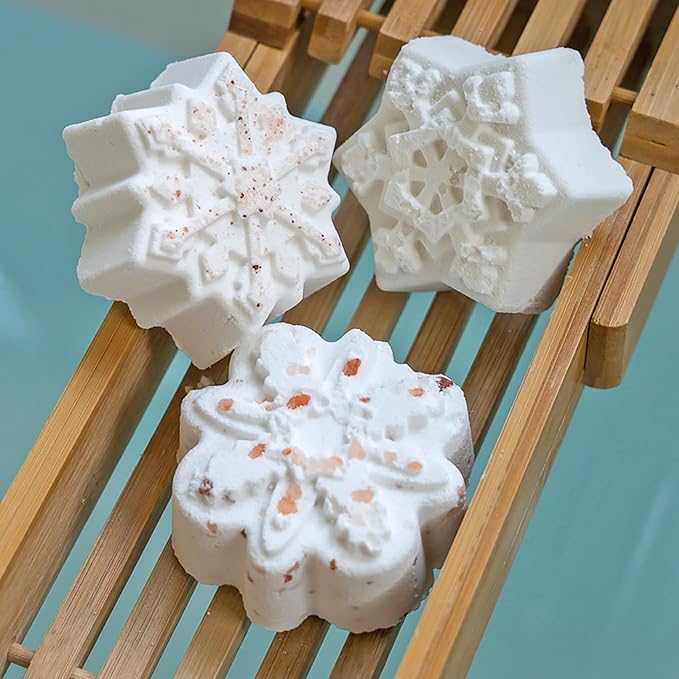 LA SALT CO Snowflake Crystal Bath Bomb - Winter Wonderland Trio, Aromatherapy for Bath or Shower Steamer, All-Natural, Handmade, Vegan (Snowflake Patterns Will Vary - 3-Pack)