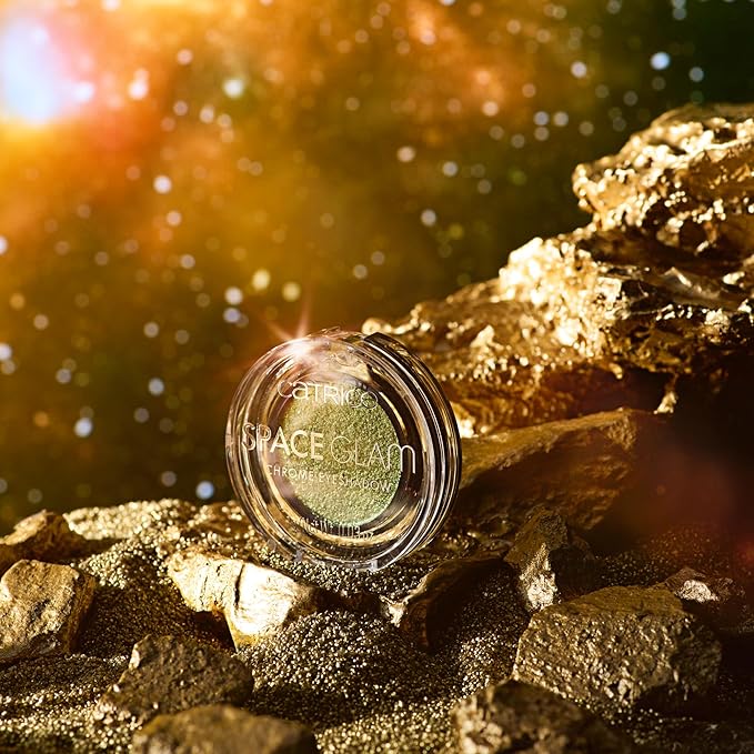 Catrice | Space Glam Chrome Eyeshadow | Duo Chrome, Highly Pigmented, Holographic Shimmer | Vegan & Cruelty Free | Without Parabens & Microplastic Particles (030 | Galaxy Lights)