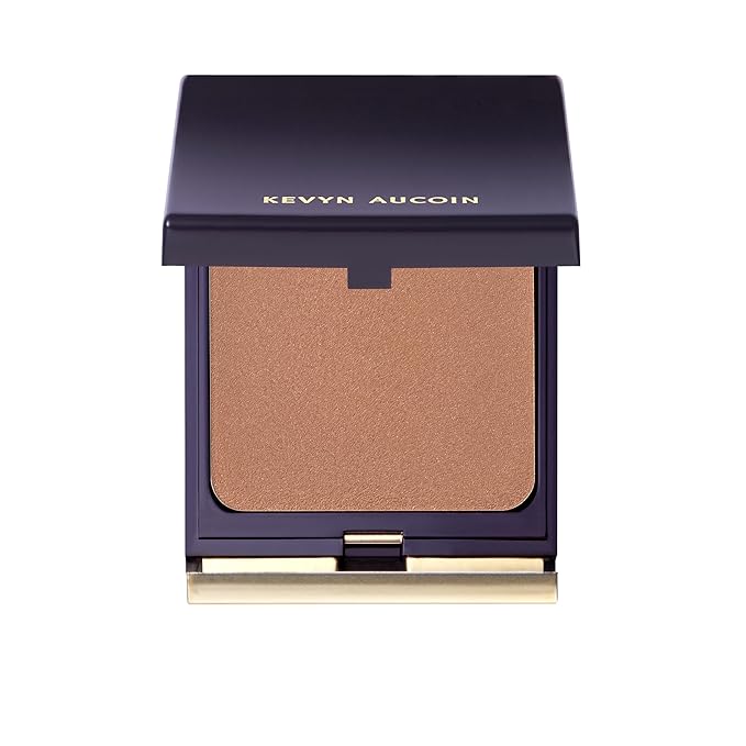 Kevyn Aucoin Sensual Skin Bronzer, Twilight - Deep (Rich terracotta warmth for deeper complexions): Get a sun-kissed glow. Cream-to-powder formula. Blur texture, pores & fine lines. Made in Italy.