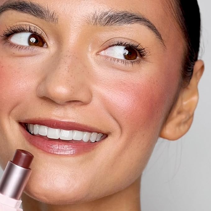 Queen Musia Skincare Supercharged Tinted Hydrabalm –– Hydrating & Nourishing, Instant Shine, Enriched with Vitamins & Hyaluronic Acid, Blurring & Soothing, Vegan & Cruelty-free (NOBLE VINE)