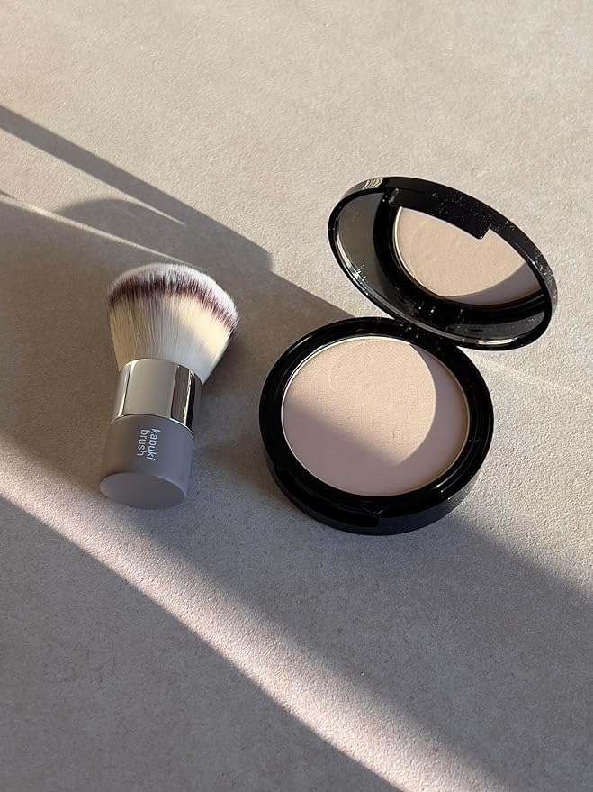 Sandstone Scandinavia Kabuki Brush – Dense Makeup Brush for Powder & Foundation – Ultra-Soft Vegan Bristles – Cruelty-Free