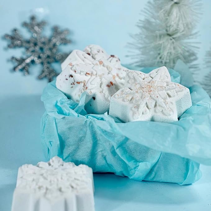 LA SALT CO Snowflake Crystal Bath Bomb - Winter Wonderland Trio, Aromatherapy for Bath or Shower Steamer, All-Natural, Handmade, Vegan (Snowflake Patterns Will Vary - 3-Pack)