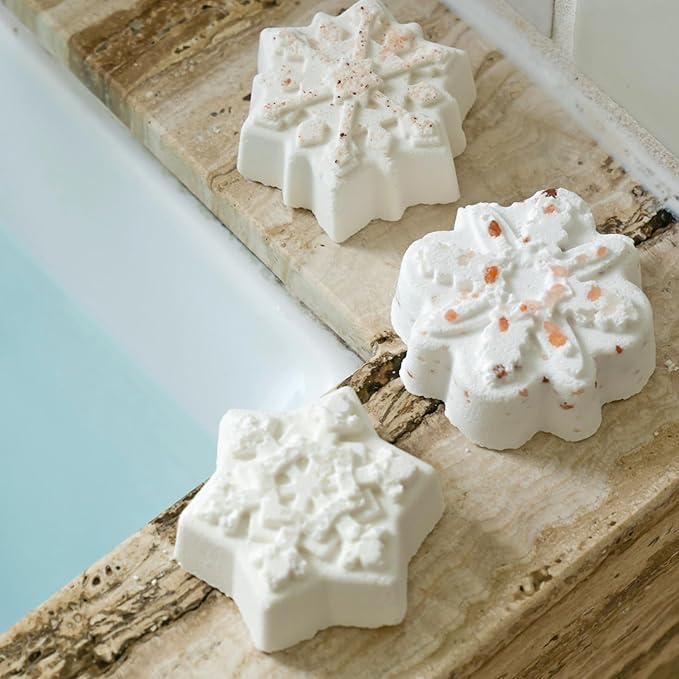 LA SALT CO Snowflake Crystal Bath Bomb - Sweater Weather, Aromatherapy for Bath or Shower Steamer, All-Natural, Handmade, Vegan (Snowflake Pattern Will Vary - Single)