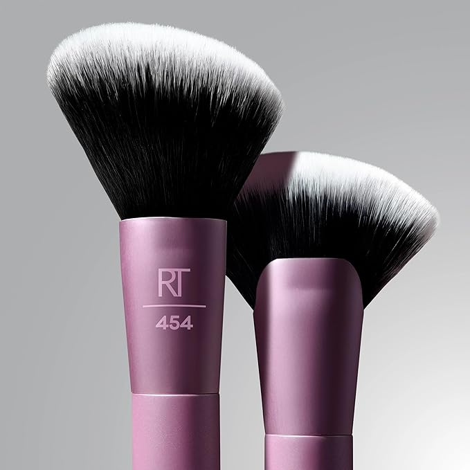 Real Techniques Angled Fan Finishing Brush, Dual-Ended Contour, Bronzer & Blush Makeup Brush for Blending Powder or Cream Products, UltraPlush Bristles, Cruelty-Free, 1 Count
