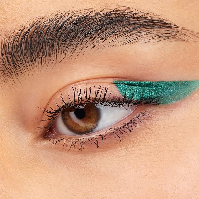 essence | Stay & Play Gel Eyeliner | Super Soft Gel-like Texture | Waterproof & Longlasting | Vegan & Cruelty Free (07 Emerald Dragon)