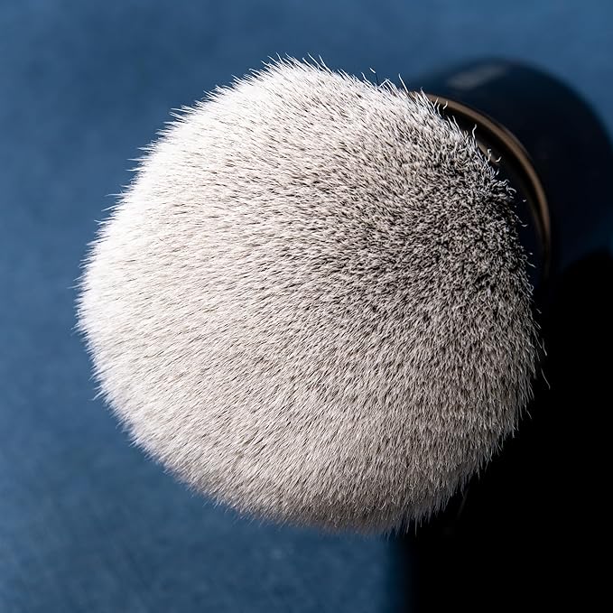 Lune+Aster Kabuki Brush |Retractable, Lightweight, High Performance Kabuki Brush. Densely-Packed, Flat, Vegan Bristles.