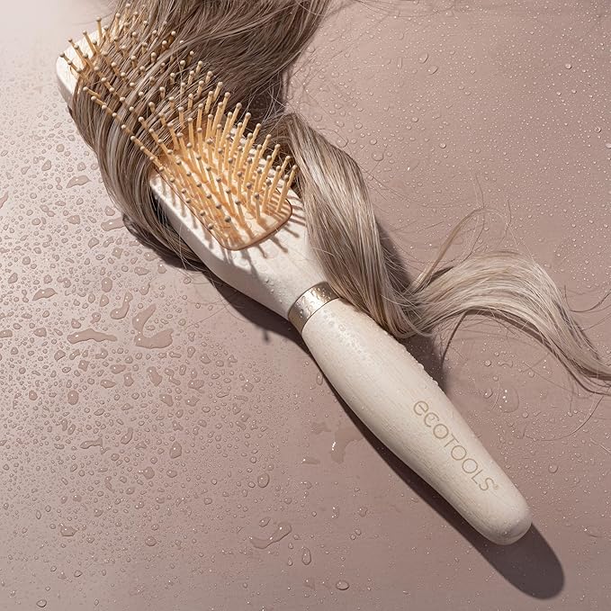 EcoTools Curl Activating Detangler Hairbrush, Gently Detangle Wet Hair, Style, Define, & Enhance Curly & Wavy Hair, Less Breakage & Fall Out, Renewable Bamboo, Vegan & Cruelty-Free, 1 Count