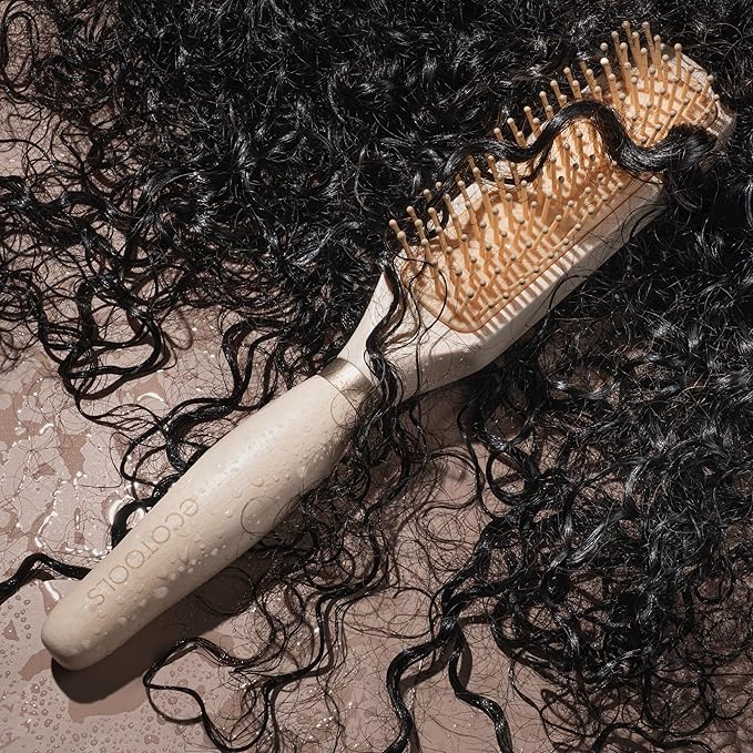 EcoTools Curl Activating Detangler Hairbrush, Gently Detangle Wet Hair, Style, Define, & Enhance Curly & Wavy Hair, Less Breakage & Fall Out, Renewable Bamboo, Vegan & Cruelty-Free, 1 Count